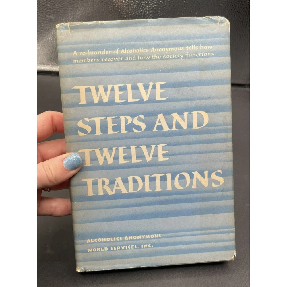 Twelve Steps and Twelve Traditions Trade Edition